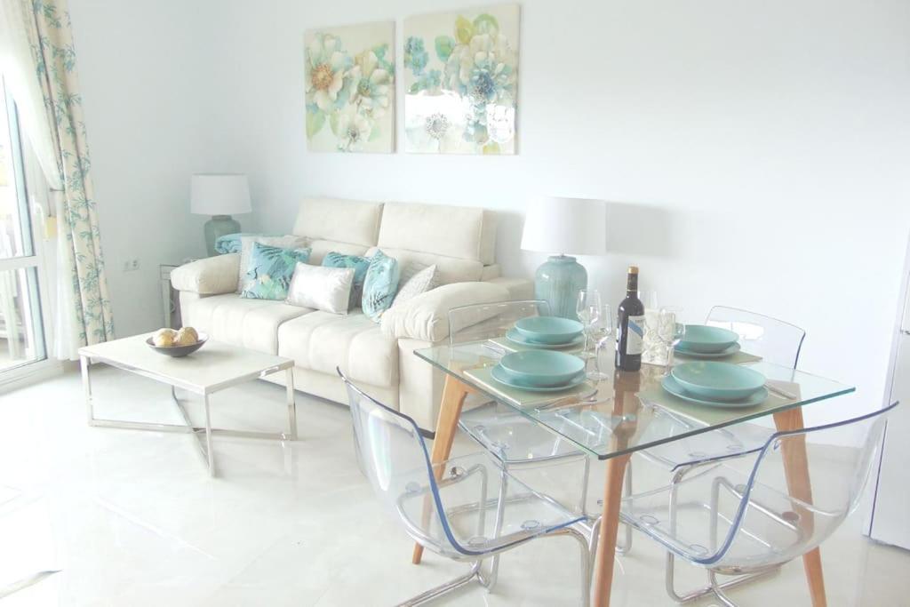 Lux. Frontbeach-Terrace. 5 Pools.Tv. 2 A.C.Netflix Benalmádena Exteriör bild