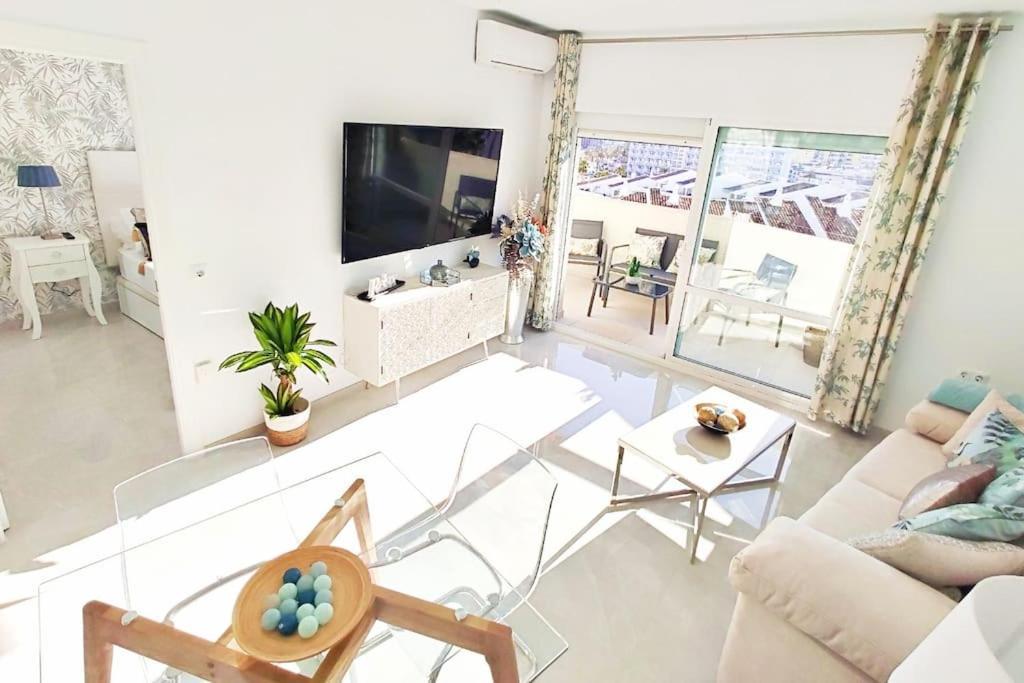 Lux. Frontbeach-Terrace. 5 Pools.Tv. 2 A.C.Netflix Benalmádena Exteriör bild