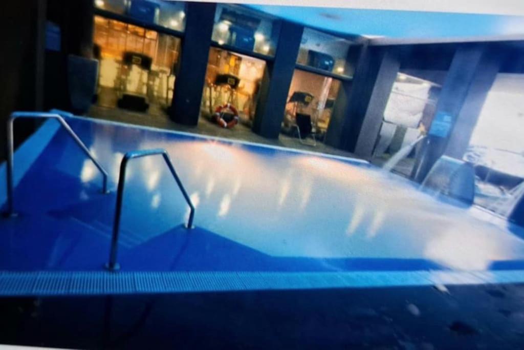 Lux. Frontbeach-Terrace. 5 Pools.Tv. 2 A.C.Netflix Benalmádena Exteriör bild