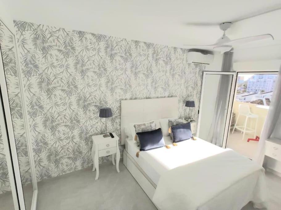 Lux. Frontbeach-Terrace. 5 Pools.Tv. 2 A.C.Netflix Benalmádena Exteriör bild