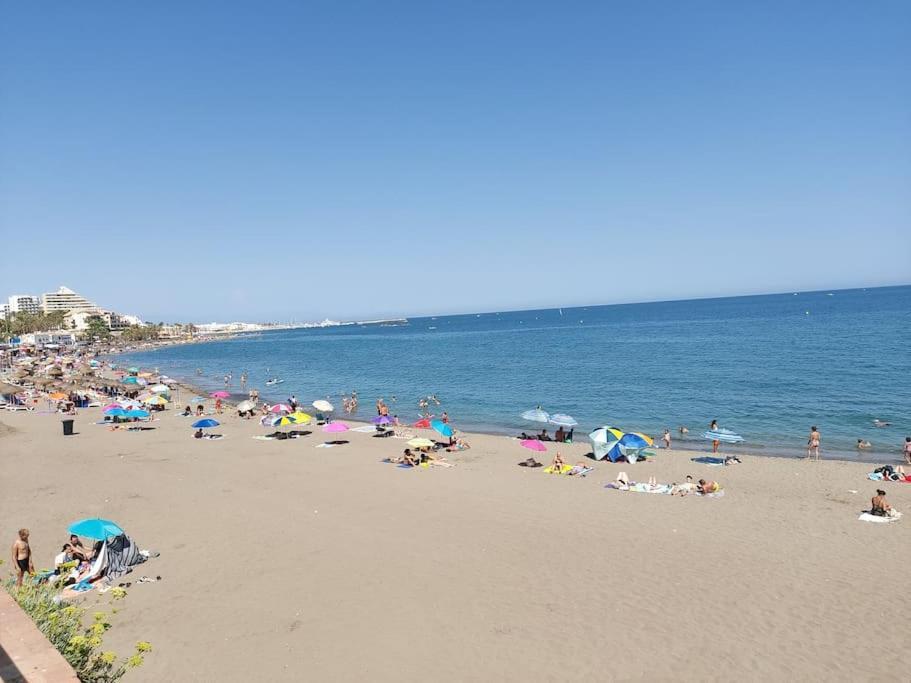 Lux. Frontbeach-Terrace. 5 Pools.Tv. 2 A.C.Netflix Benalmádena Exteriör bild