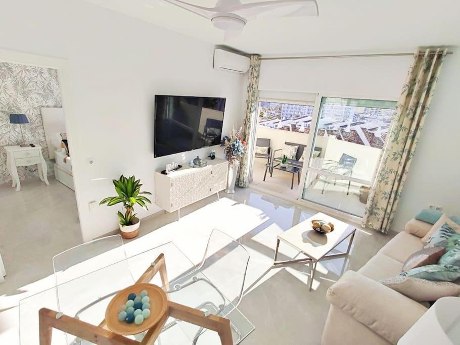 Lux. Frontbeach-Terrace. 5 Pools.Tv. 2 A.C.Netflix Benalmádena Exteriör bild